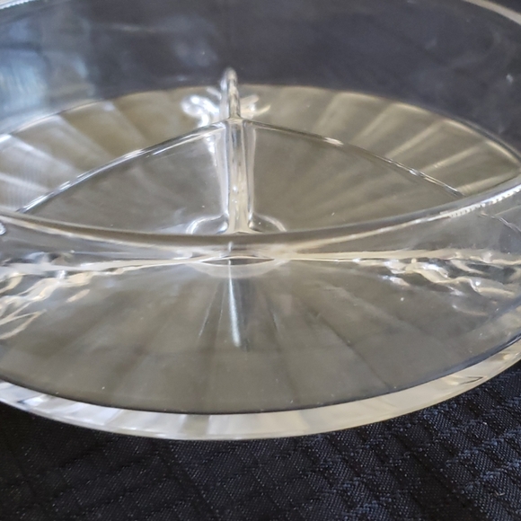 Glass Divided Serving Dish. - Picture 6 of 6